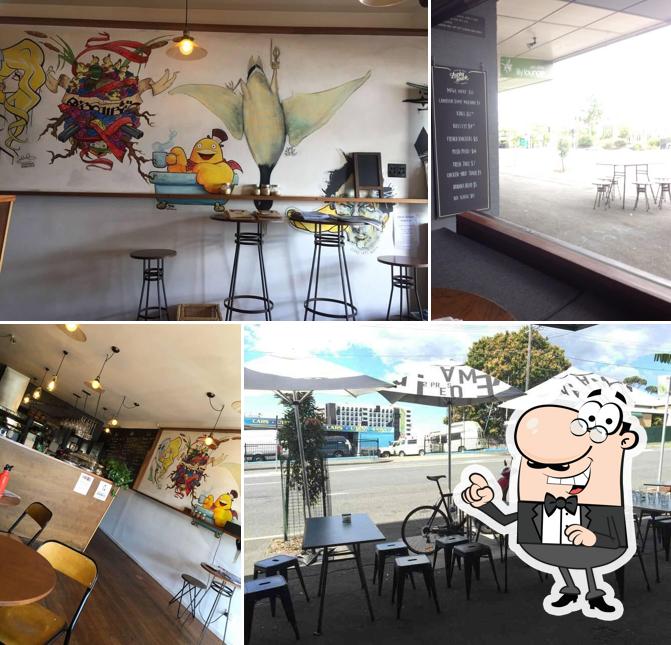 Lucky Duck Cafe and Bar