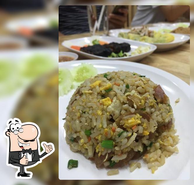 โอ่งแก้ว แหนมเนือง