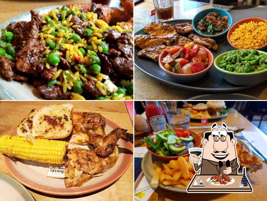 Nando's Reading - Oracle Centre