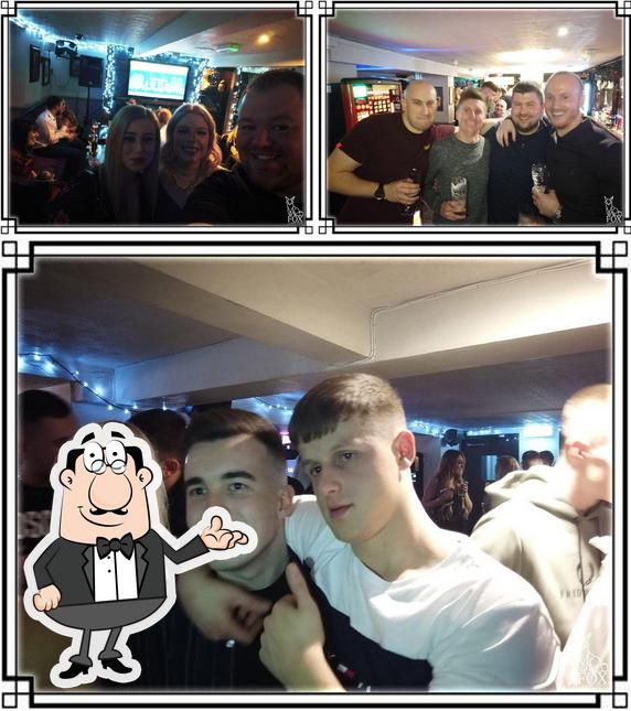 Fox & Hounds
