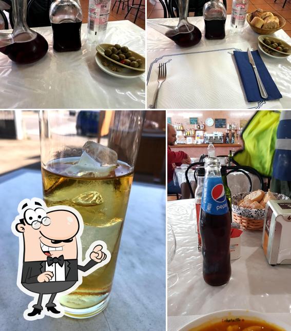 Avenida Bar Restaurant