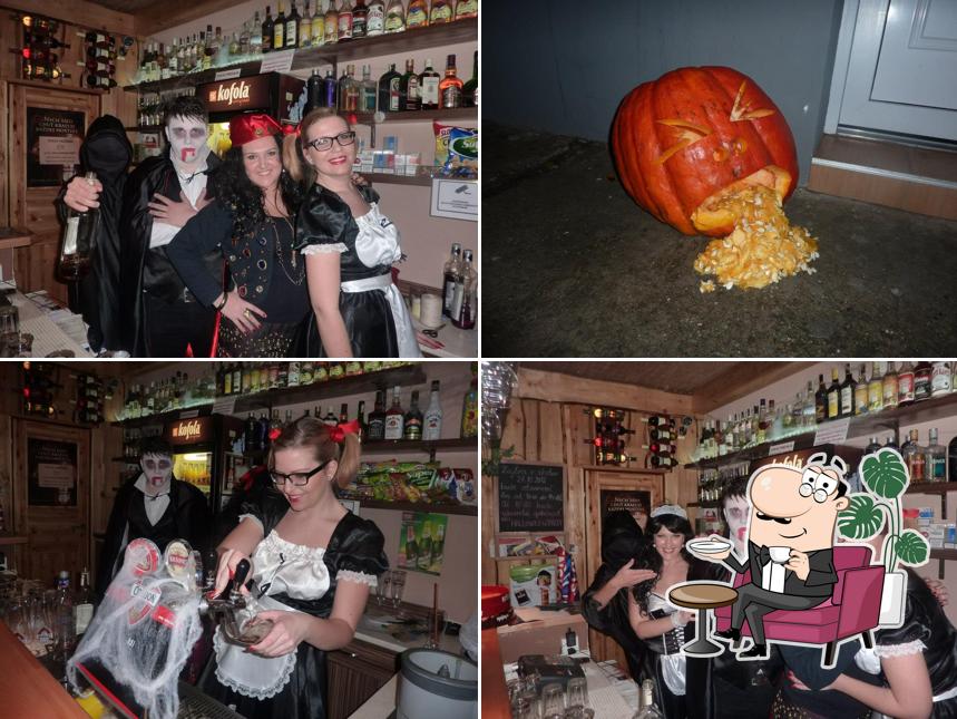 FORREST PUB