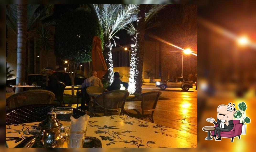 Versatis hay riad