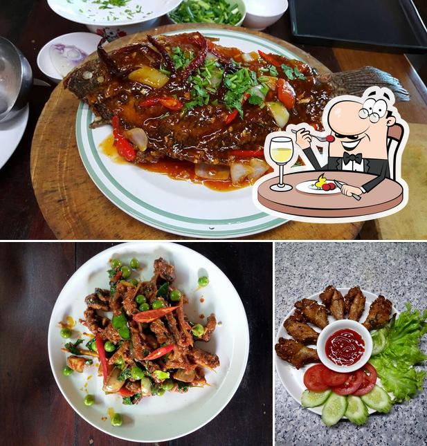 ครัวเลาะทุ่ง