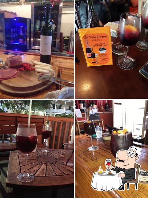 Vinos on Duval