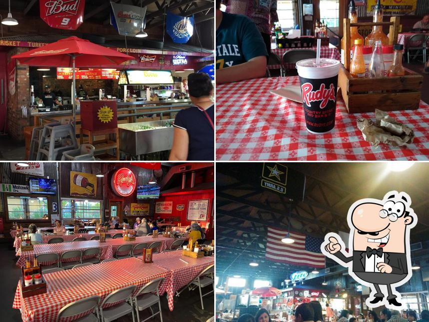 Rudy's "Country Store" and Bar-B-Q
