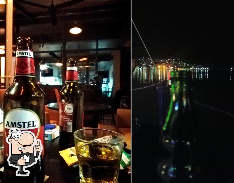 Avenue Café-Bar