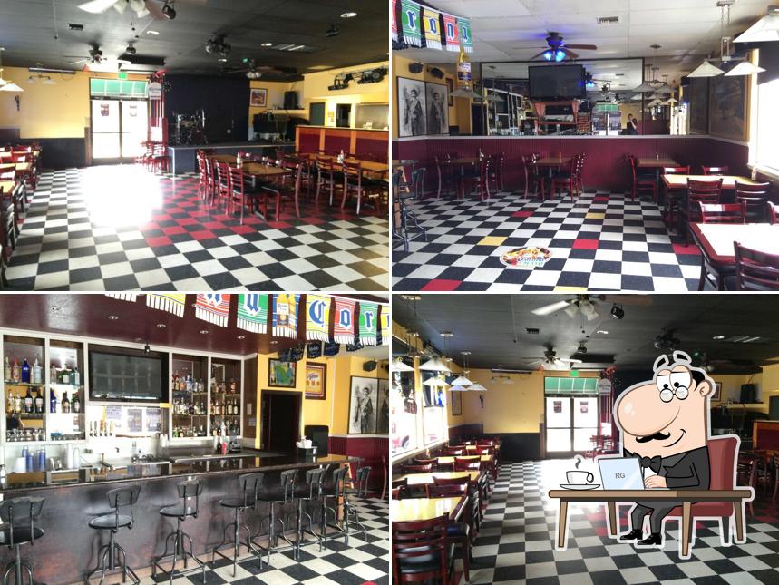 Los Toros Restaurant