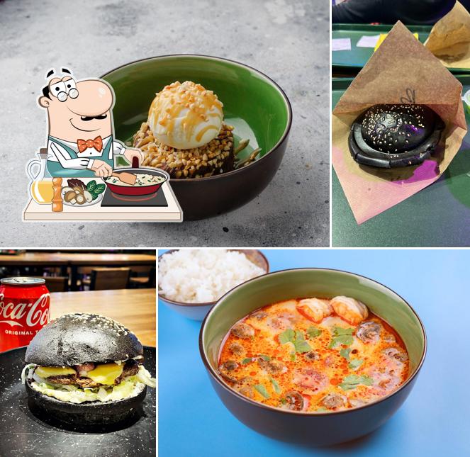 Жареный рис в "Креветки и бургеры"