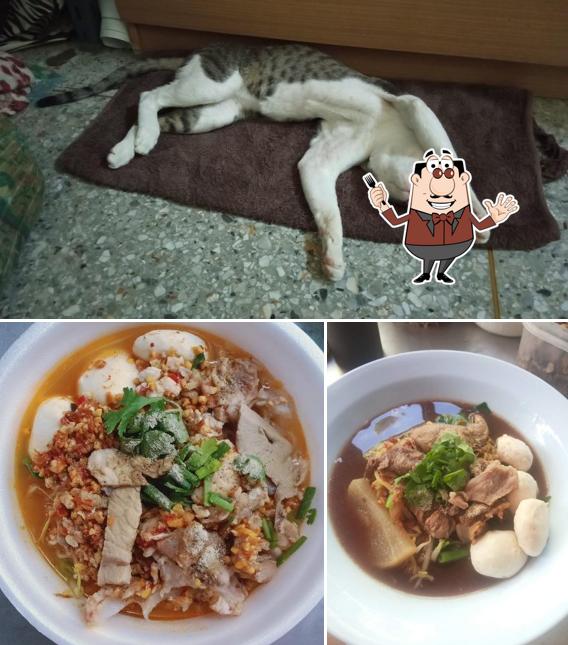 ร้านสายเสมอ ก๋วยเตี๋ยวหมู & เย็นตาโฟ