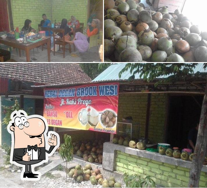 Kedai Degan Brook Wesi
