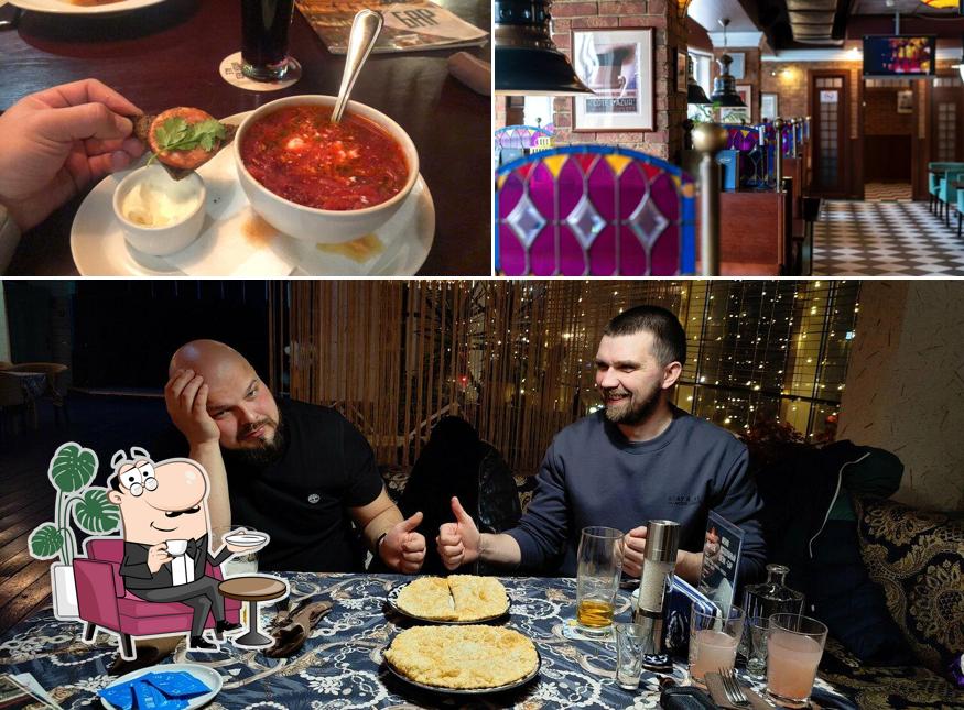 Посмотрите на внутренний интерьер "Темпла Бар"