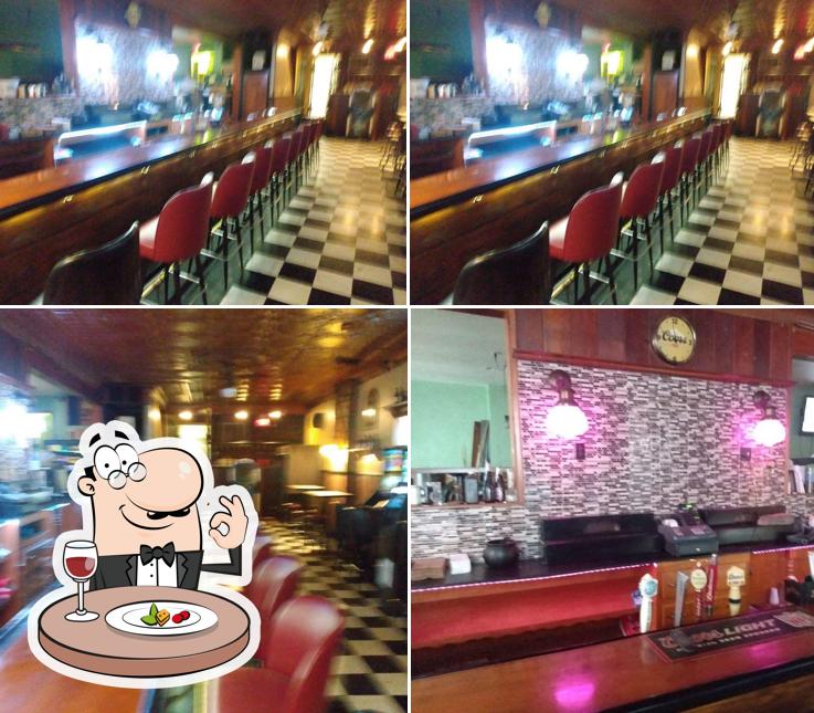 Crud's Bar