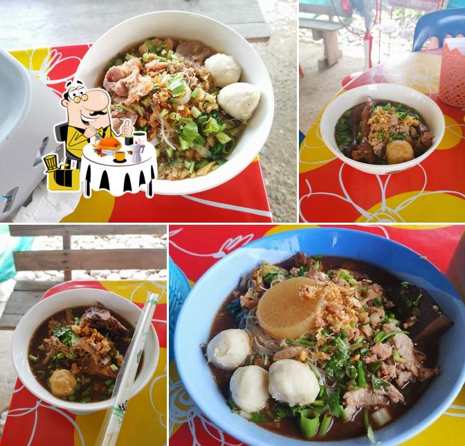 ก๋วยเตี๋ยวแม่ติ๋ว