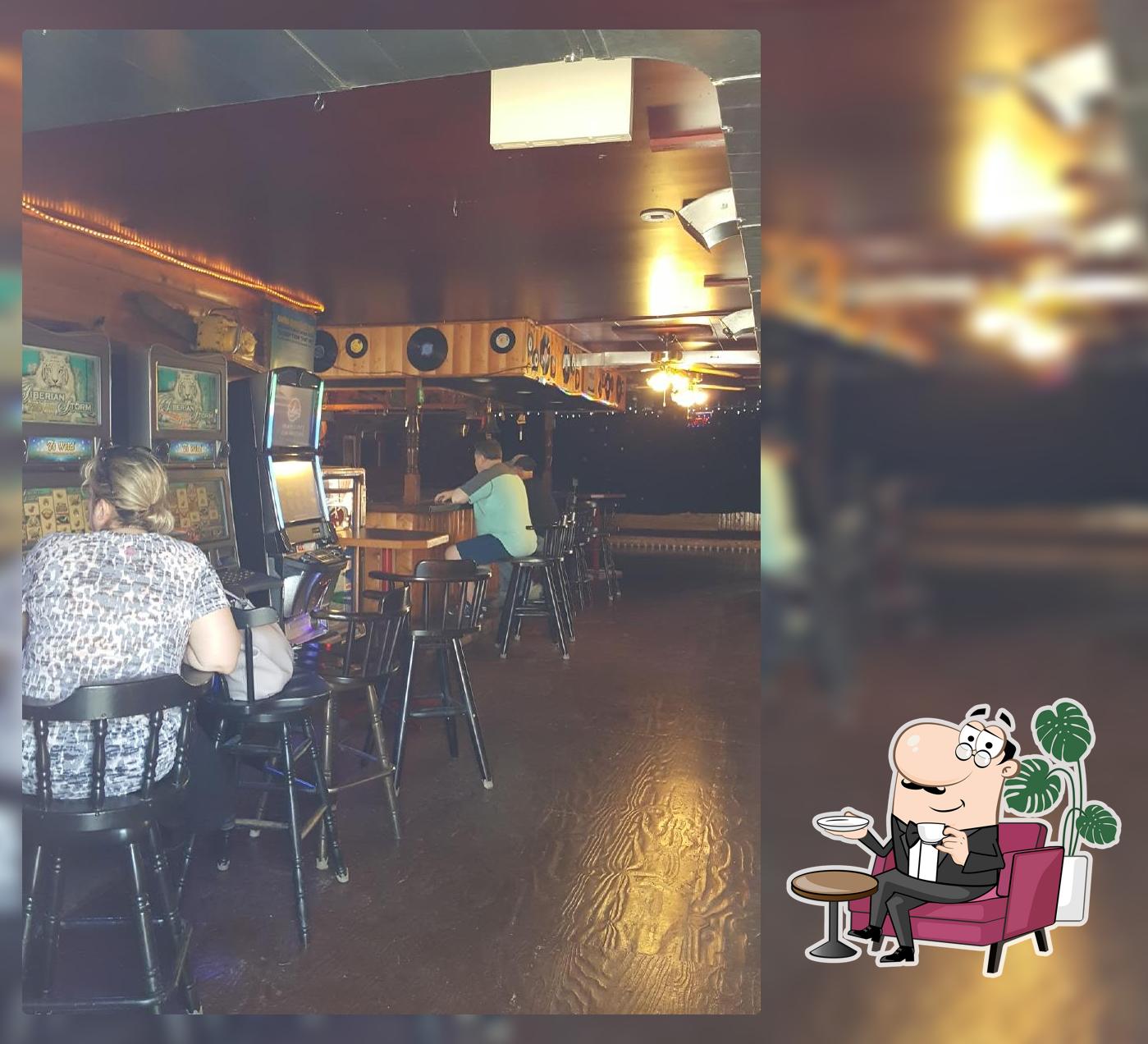 Trailway Cabin Lounge
