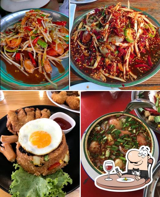 โมเมส้มตำสุดแซ่บ