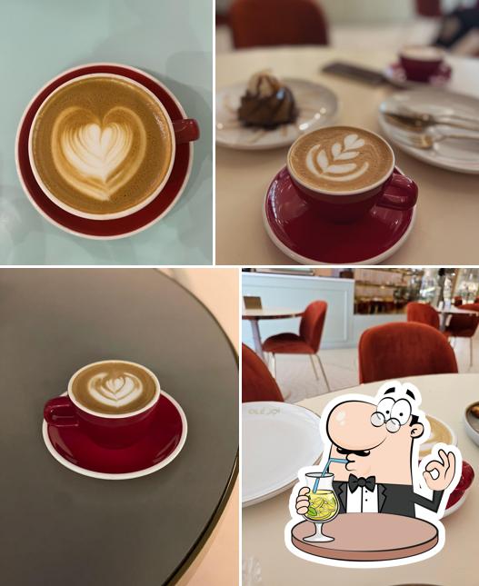 OLÉ Cafe