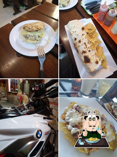 Arepas & Patacos