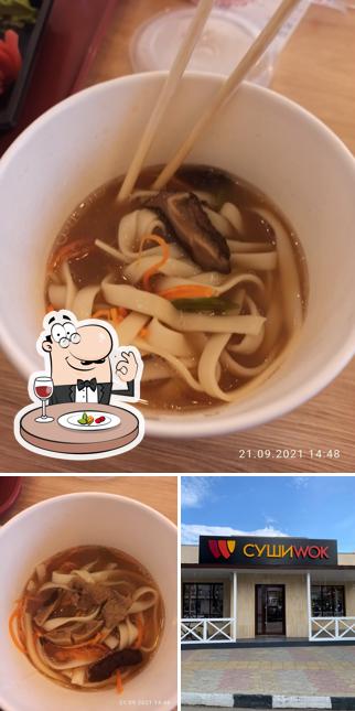 Суши WOK