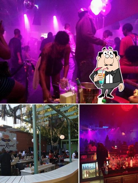 Freelon's Bar & Grill