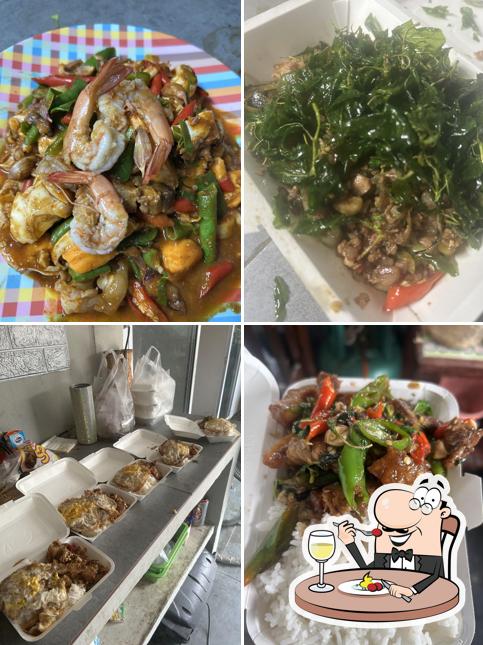 ร้านอาหารตามสั่งในวัง