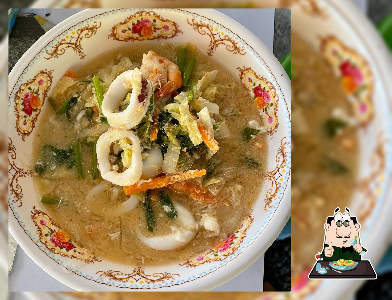 น้อยอาหารตามสั่ง และก๋วยเตี๋ยว