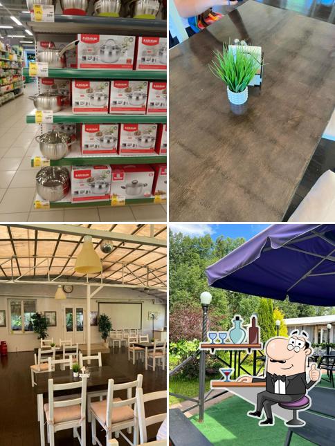 Посмотрите на внутренний интерьер "Кафе Абрамцево"