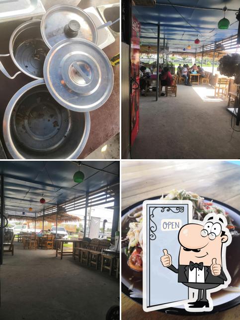ร้าน 22ก๋วยเตี๋ยวไก่มะ