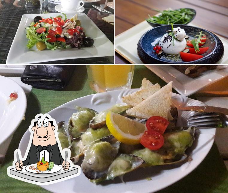 Еда в "Ресторане del Mar"