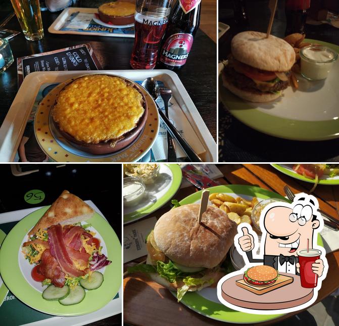 The O'Mackays Café & Pub
