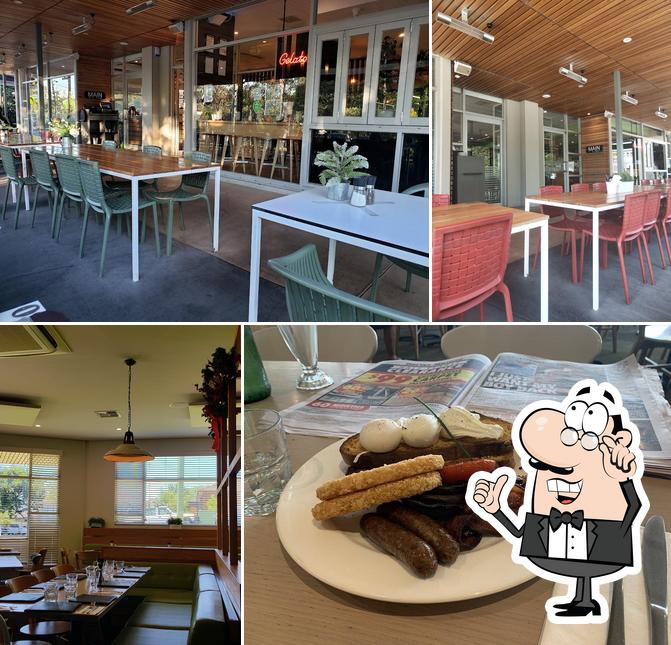 The Main Cafe Bar & Restaurant