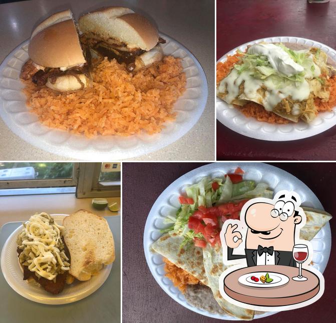 Chela’s Food Truck
