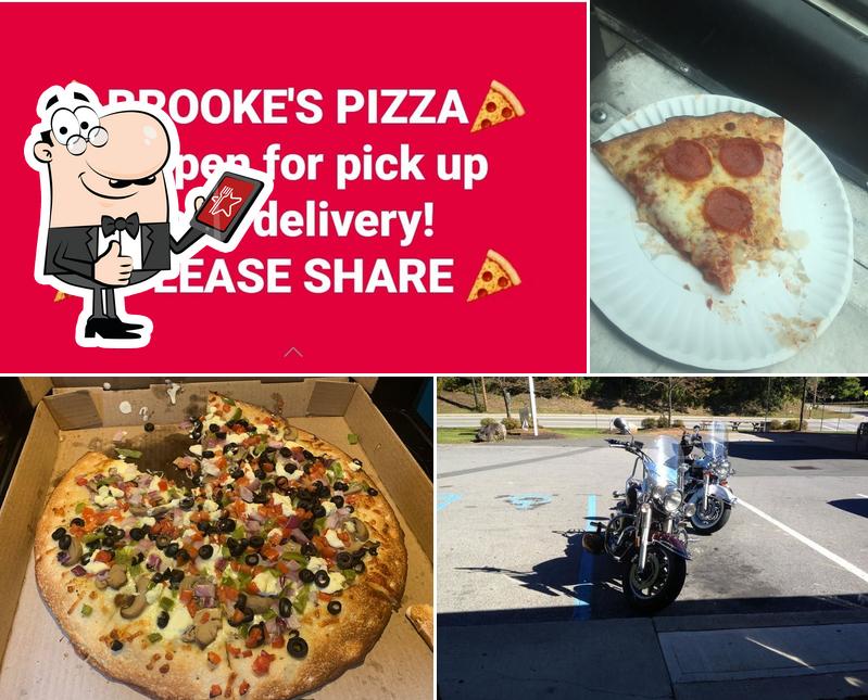Brooke's Pizza