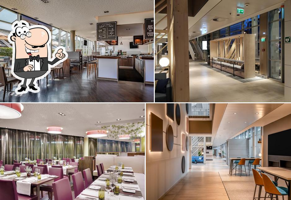 Kitchen and Bar at Courtyard