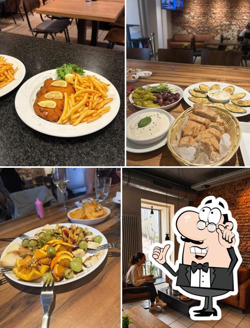 AURA Cafe · Bar · Kitchen