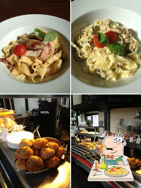 Cafe Academy