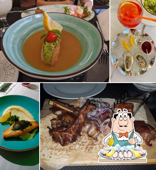 Устрицы в "Кафе SeaZone"