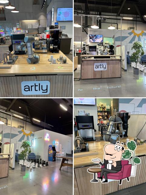 Artly Robot Coffee @ Hill7 - Seattle's Robot Cafe