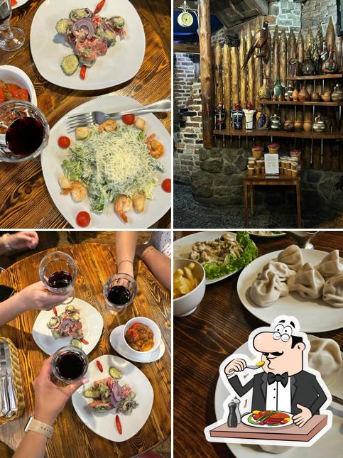 Еда в "Хинкальном Доме"