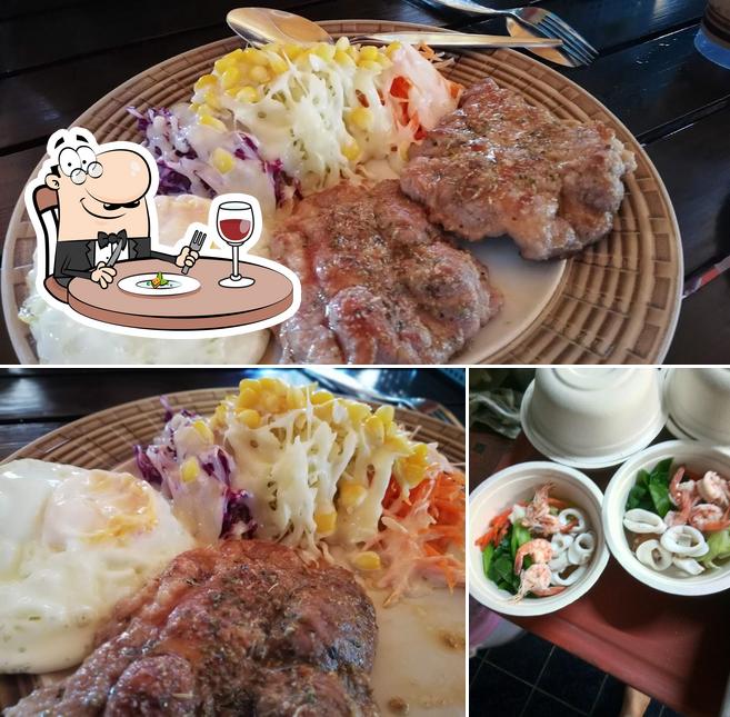 นั่งเล่น บ้านกาแฟ Nang Len Baan Cafe (สน๊อฟฟี่คาเฟ่ )