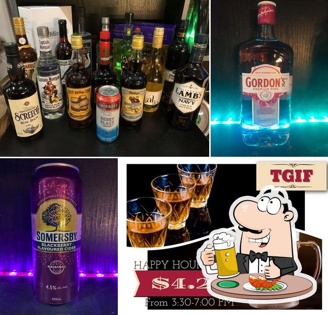 Teddy Bears Den Bar