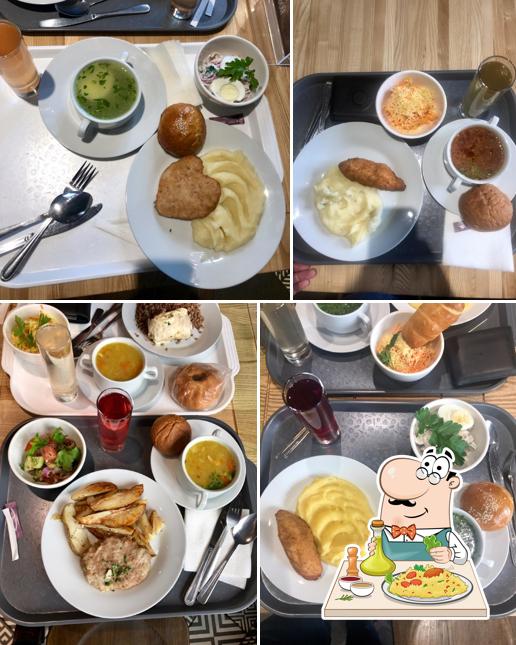 Еда в "Нюшинах Плюшки"