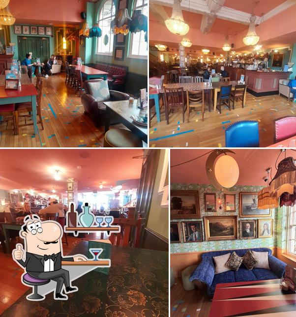 Vicolo Lounge