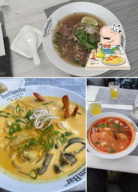 Блюда в "TomYumBar Red"