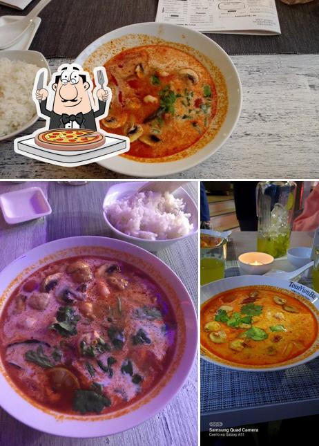 Закажите пиццу в "TomYumBar Red"