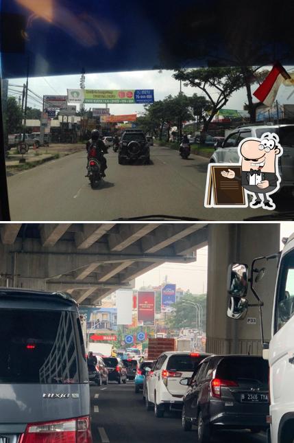 Jl. Trans Yogie