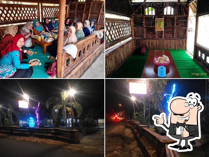 WARUNG BAMBU