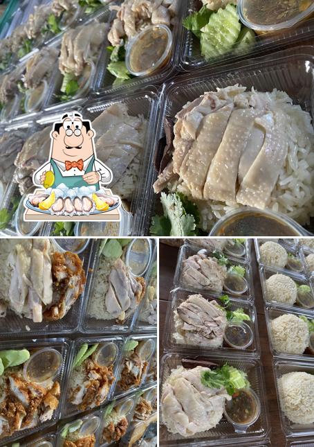 ซ้อแนทข้าวมันไก่ตลาดสดวัดโบสถ์