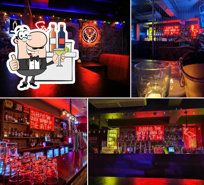 Motel Bar