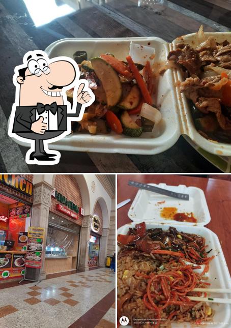 Hua Feng Comida China